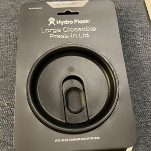 Hydro Flask large Closeable Press-in Lid